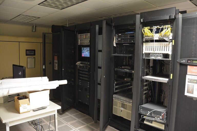 Commercial server room and communications infrastructure